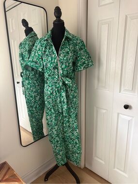 Zara Emerald Green Floral Short-Sleeve Zip Jumpsuit with Tie Waist